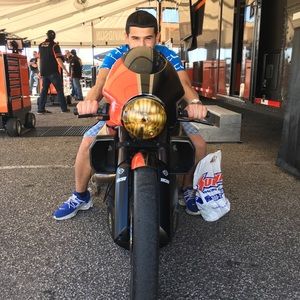 Meet your Posher, Jose